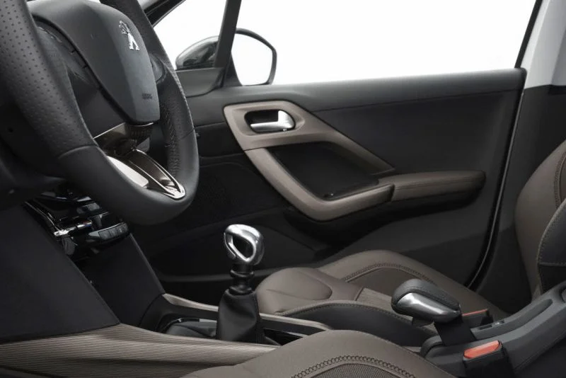 Peugeot 2008 1.2 e-HTP (110 Hp)2013 - 2015 thumbnail 6