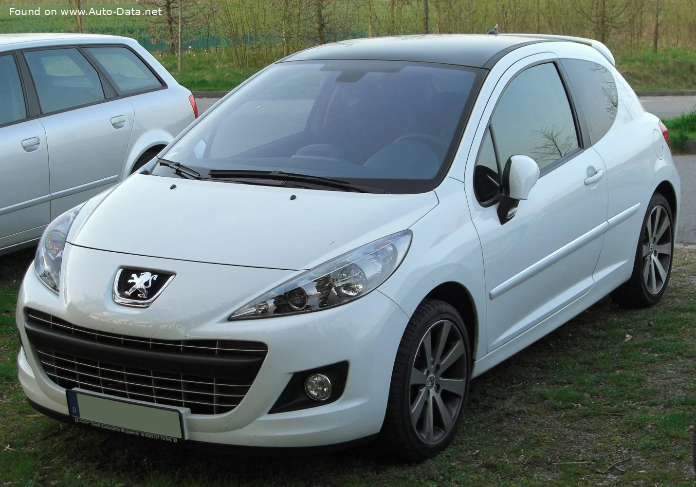 Peugeot 207 1.4 (73 Hp)2009 - 2012 thumbnail 7