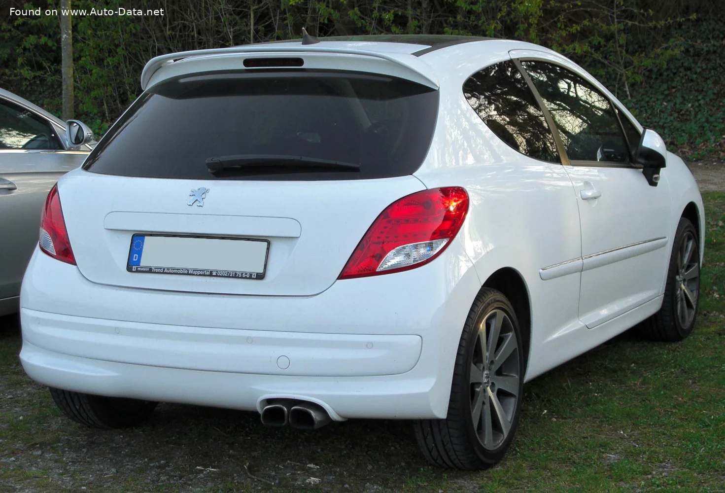 Peugeot 207 1.4 (73 Hp)2009 - 2012 thumbnail 8