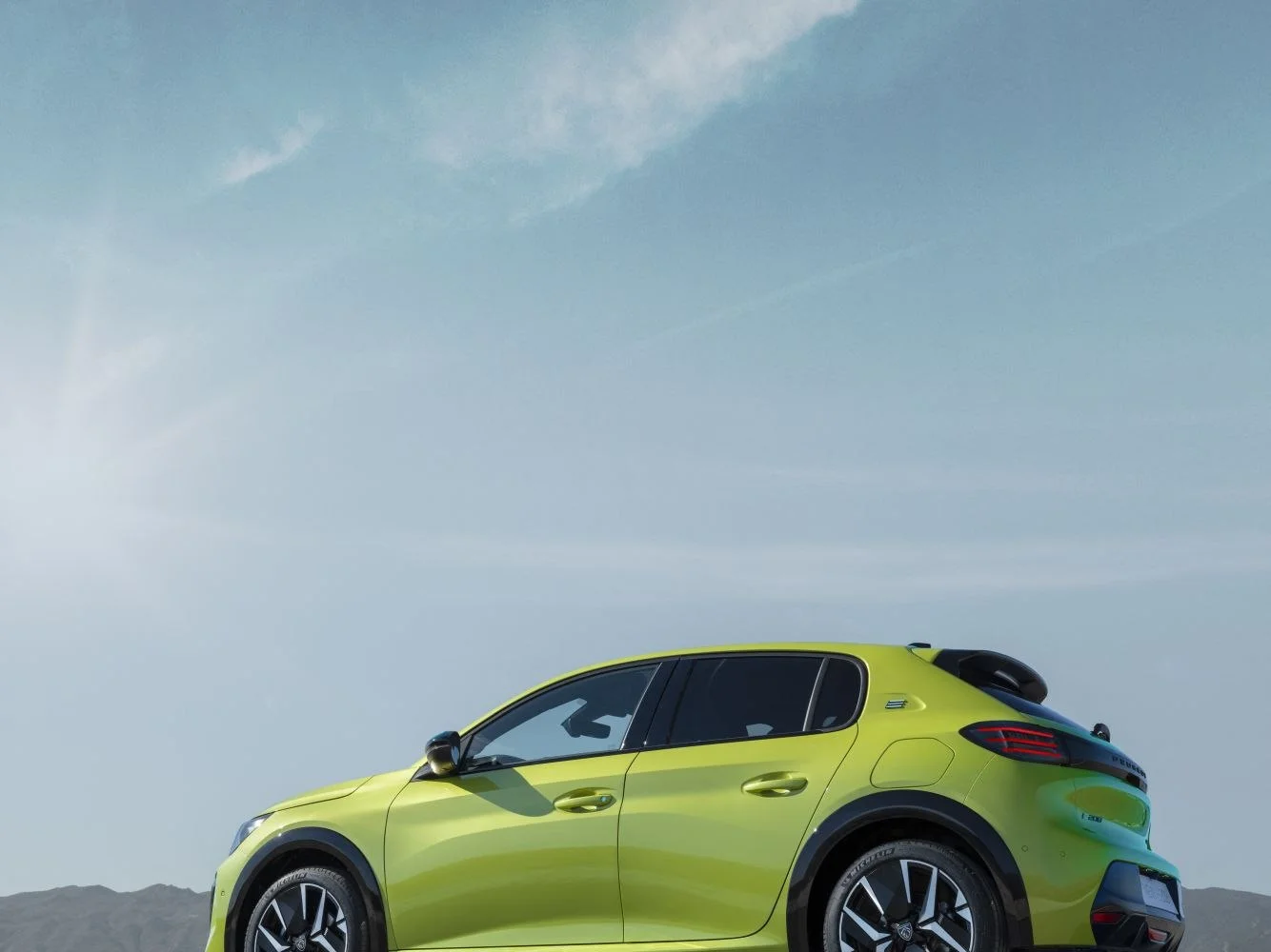 Peugeot 208 1.2 (100 Hp) Mild Hybrid Automatic2023 - 2025 thumbnail 11