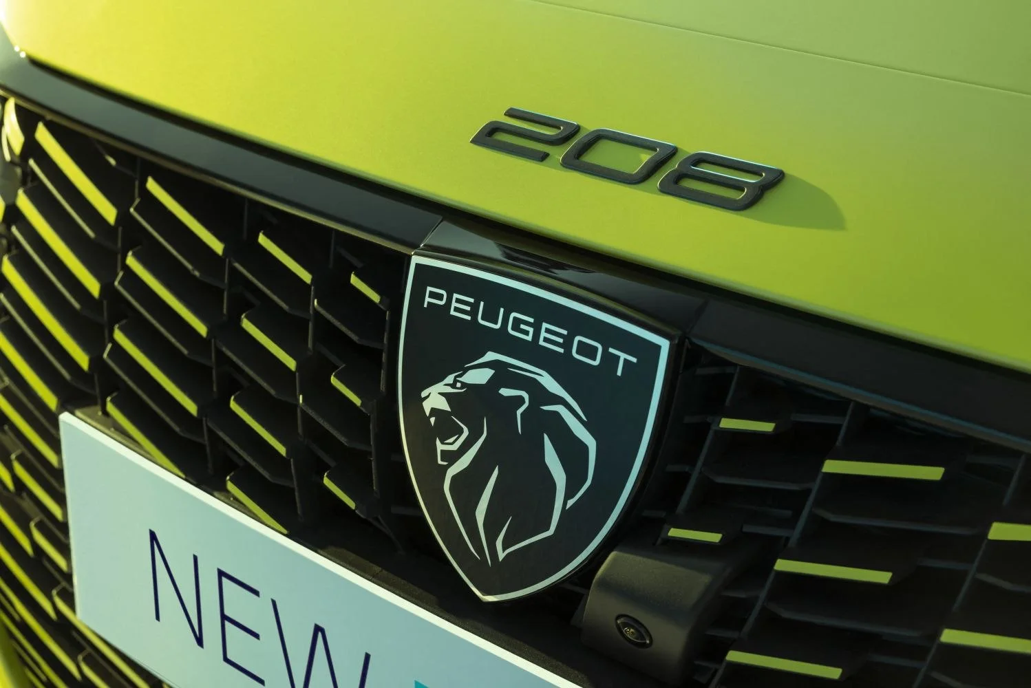 Peugeot 208 1.2 (100 Hp) Mild Hybrid Automatic2023 - 2025 thumbnail 14