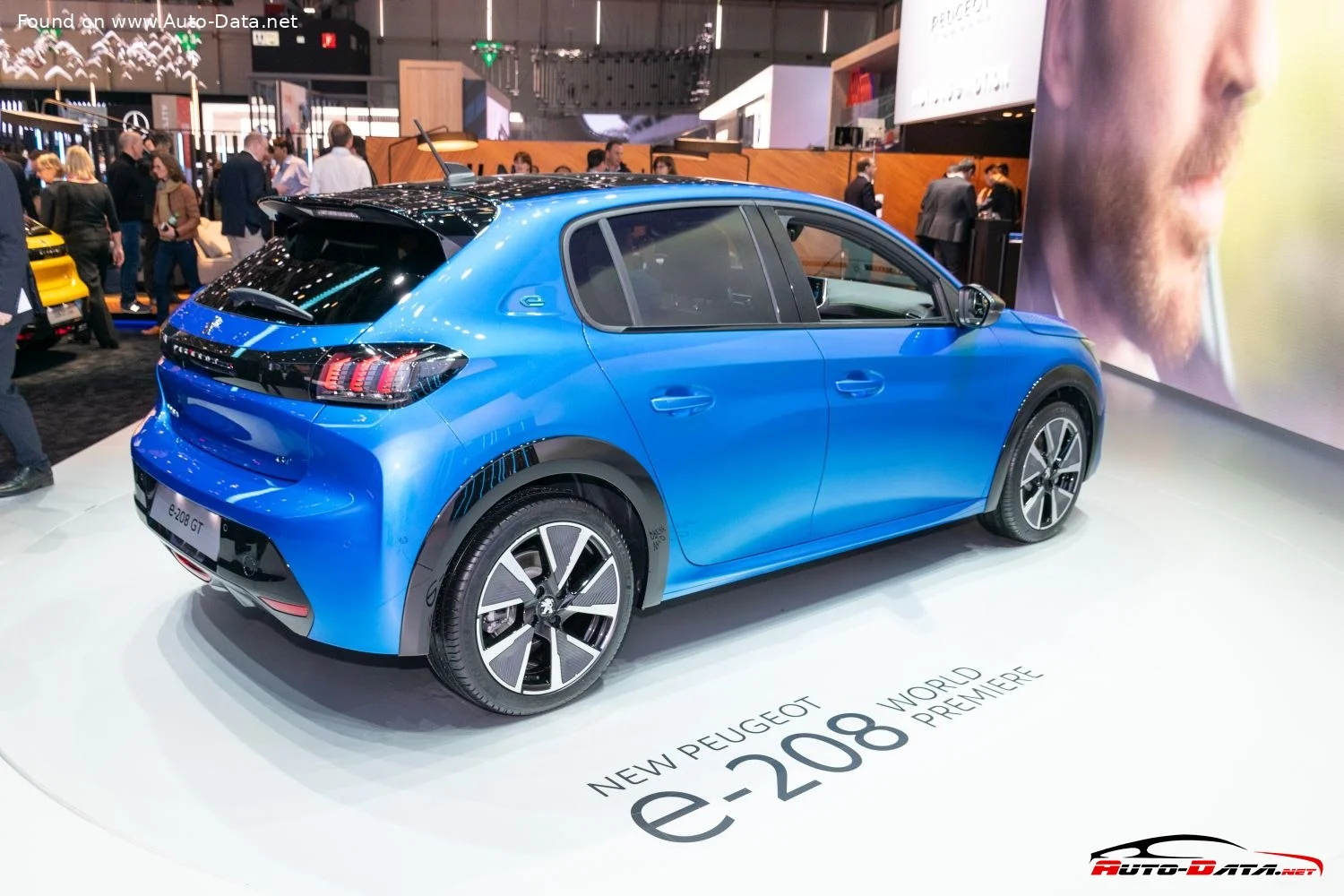 Peugeot 208 1.2 PureTech (130 Hp) Stop&Start Automatic2019 - 2023 thumbnail 8