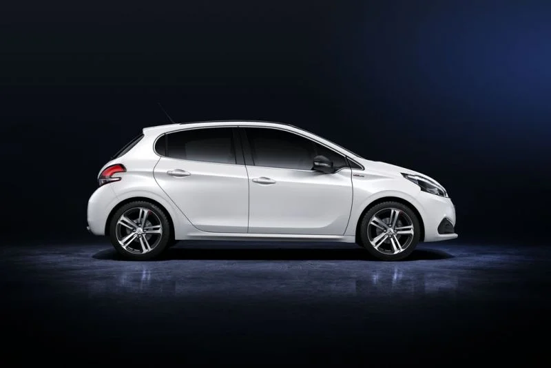 Peugeot 208 1.0 PureTech (68 Hp)2015 - 2016 thumbnail 2