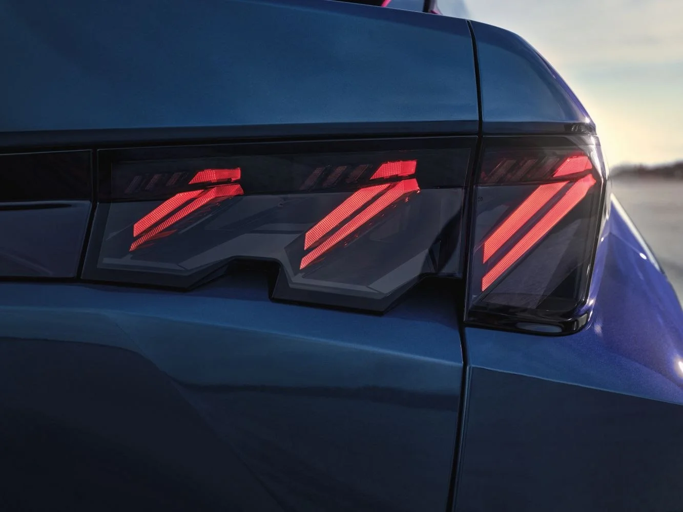 Peugeot 3008 1.2 (136 Hp) Mild Hybrid e-DCS2024 - 2025 thumbnail 17