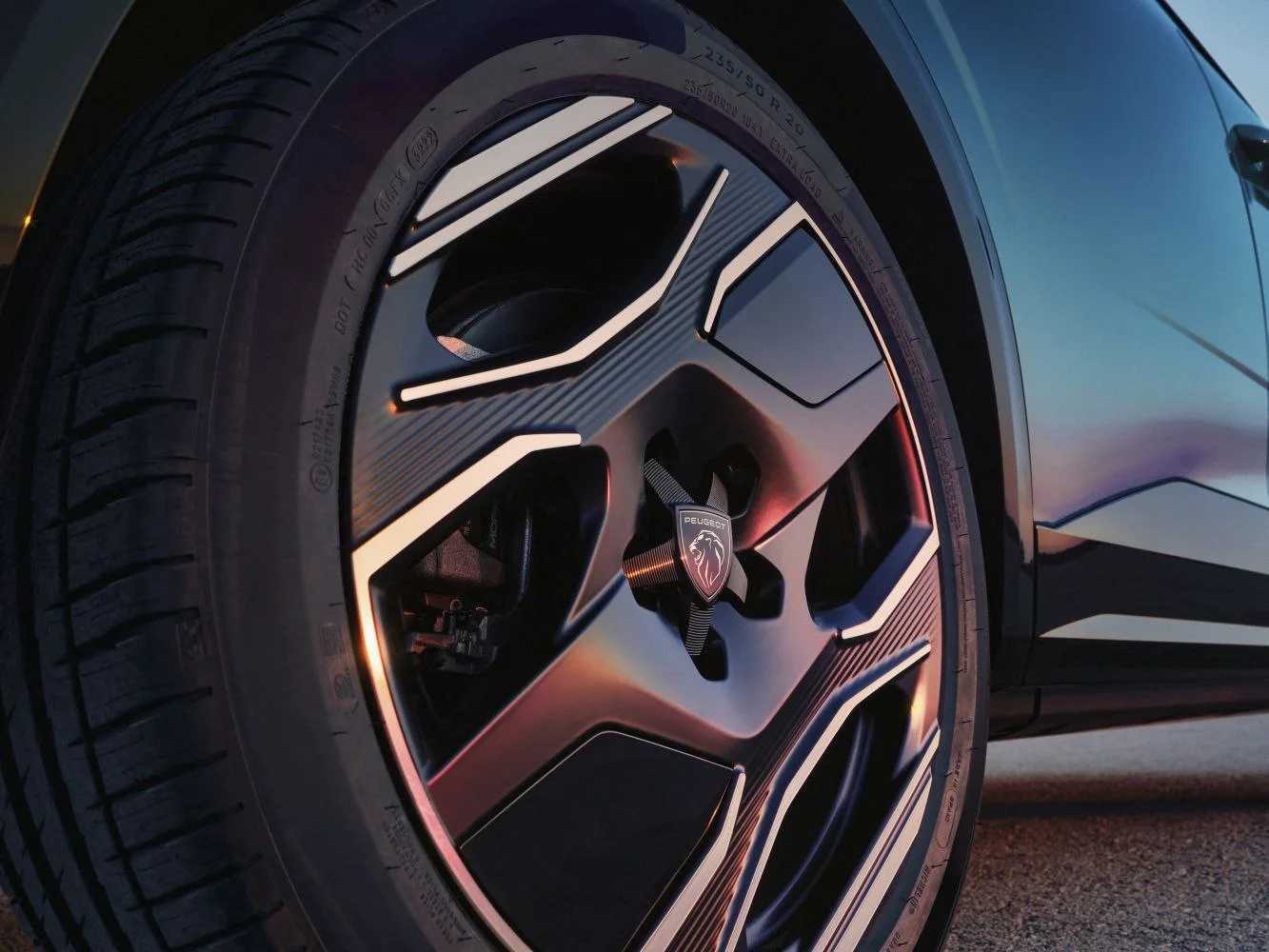 Peugeot 3008 1.2 (136 Hp) Mild Hybrid e-DCS2024 - 2025 thumbnail 18