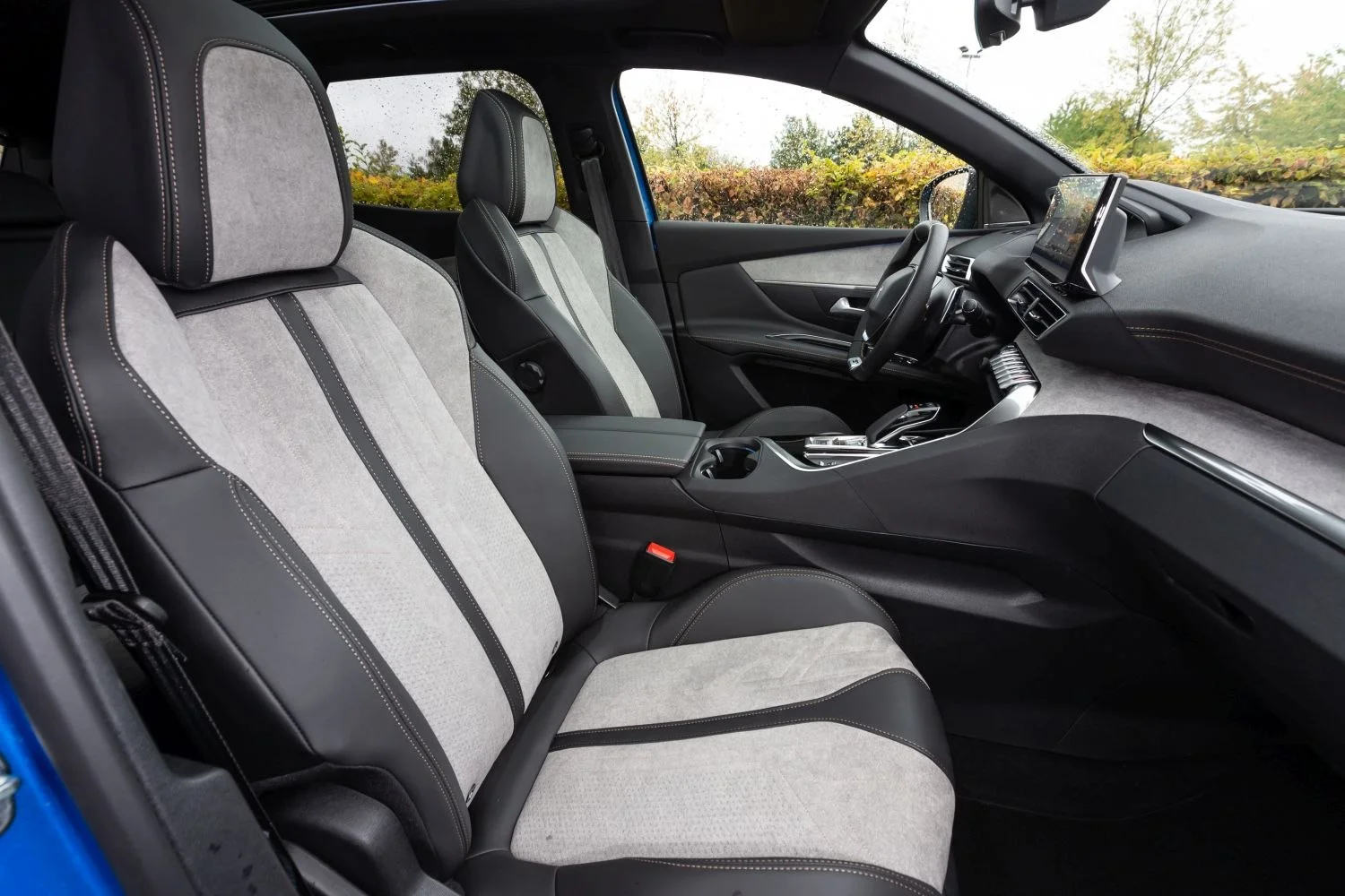 Peugeot 3008 1.2 (136 Hp) Hybrid e-DCS62023 - 2023 thumbnail 13