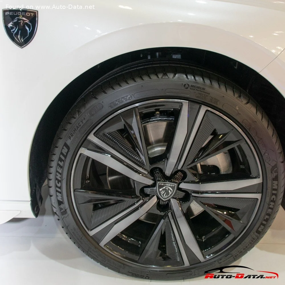 Peugeot 308 1.2 (136 Hp) Mild Hybrid e-DSC2023 - 2025 thumbnail 16