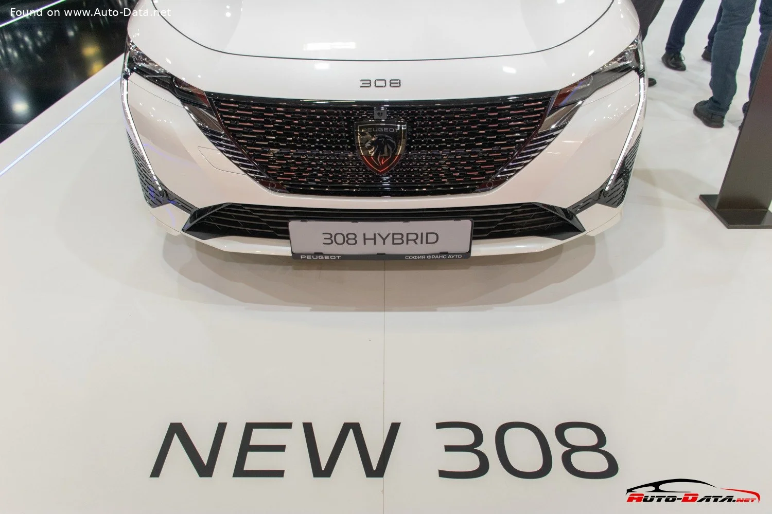 Peugeot 308 1.2 (136 Hp) Mild Hybrid e-DCS2023 - 2025 thumbnail 14