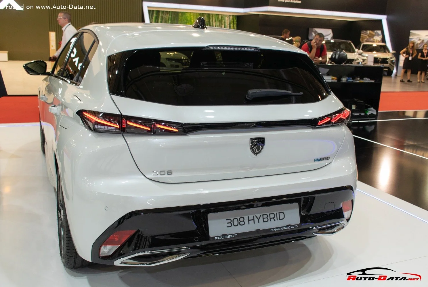 Peugeot 308 1.2 (136 Hp) Mild Hybrid e-DCS2023 - 2025 thumbnail 17