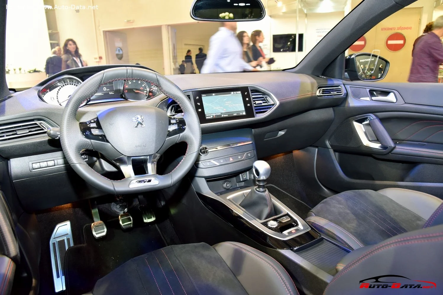Peugeot 308 1.2 PureTech (110 Hp)2017 - 2018 thumbnail 13