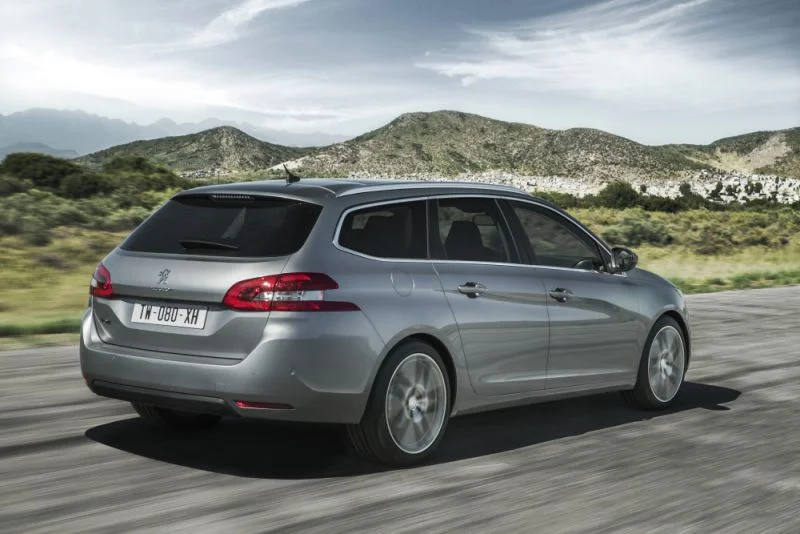 Peugeot 308 1.2 PureTech (110 Hp)2014 - 2017 thumbnail 2