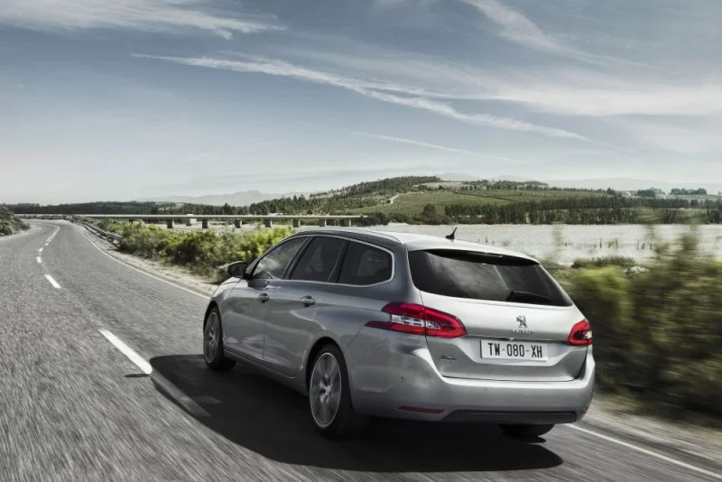 Peugeot 308 1.2 PureTech (110 Hp)2014 - 2017 thumbnail 13