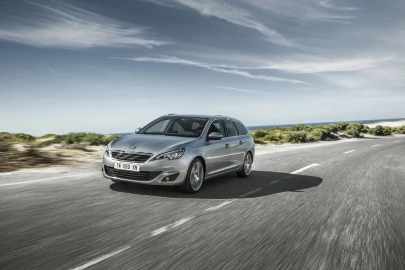 Peugeot 308 1.2 PureTech (110 Hp)2014 - 2017 thumbnail 16