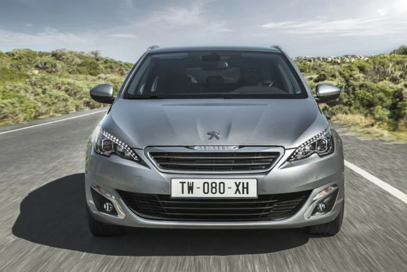 Peugeot 308 1.2 PureTech (110 Hp)2014 - 2017 thumbnail 18