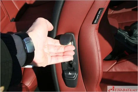 Peugeot 308 1.6 16V THP (140 Hp)2009 - 2011 thumbnail 16