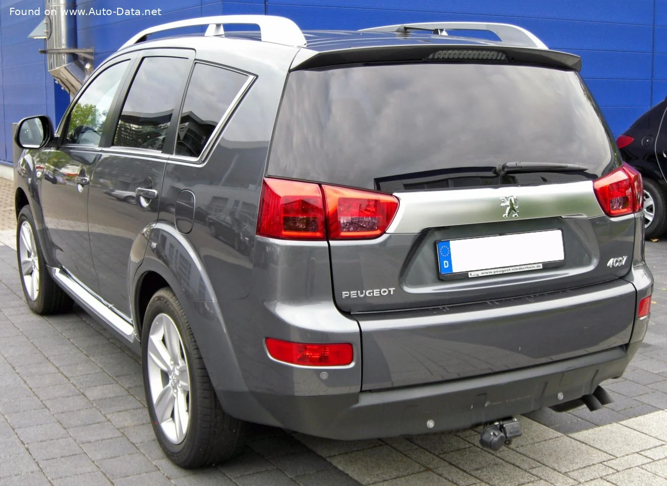 Peugeot 4007 2.2 TD (156 Hp)2007 - 2009 thumbnail 4