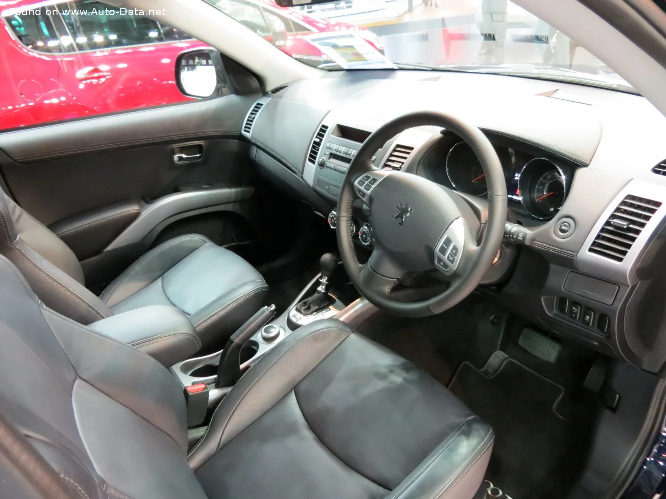 Peugeot 4007 2.2 TD (156 Hp)2007 - 2009 thumbnail 5