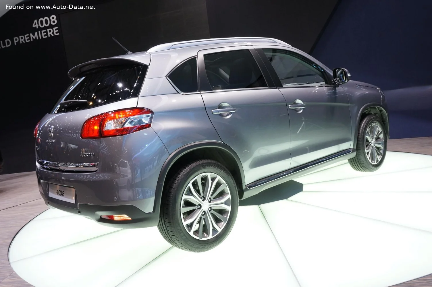 Peugeot 4008 1.6 HDI STT (115 Hp) FAP2012 - 2017 thumbnail 4