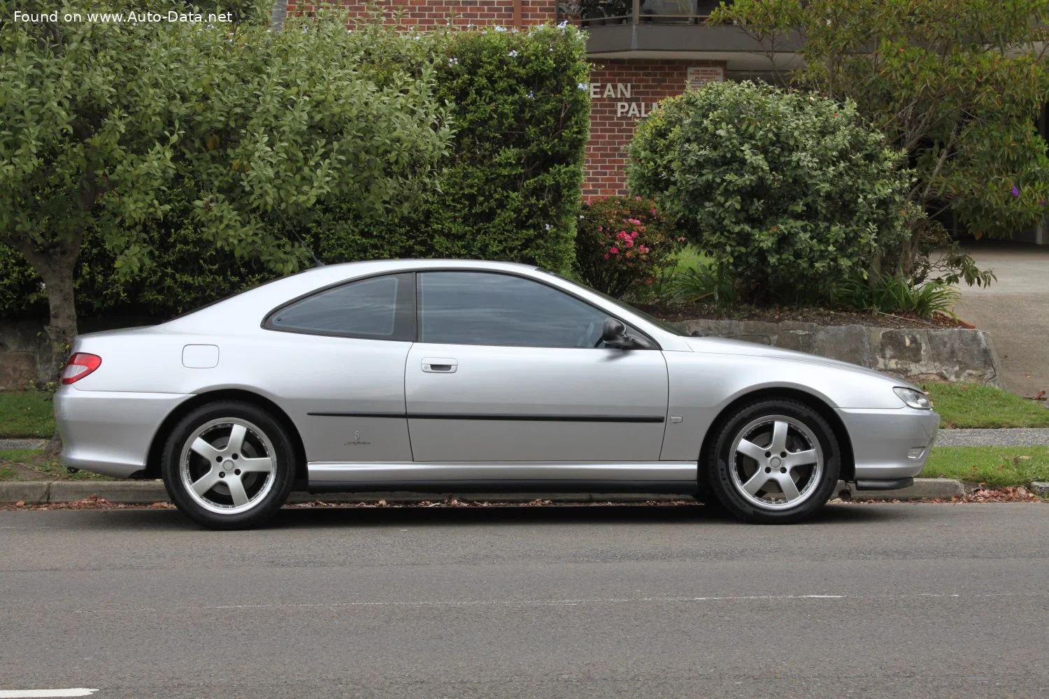 Peugeot 406 2.0 16V (132 Hp) Automatic1997 - 1999 thumbnail 3