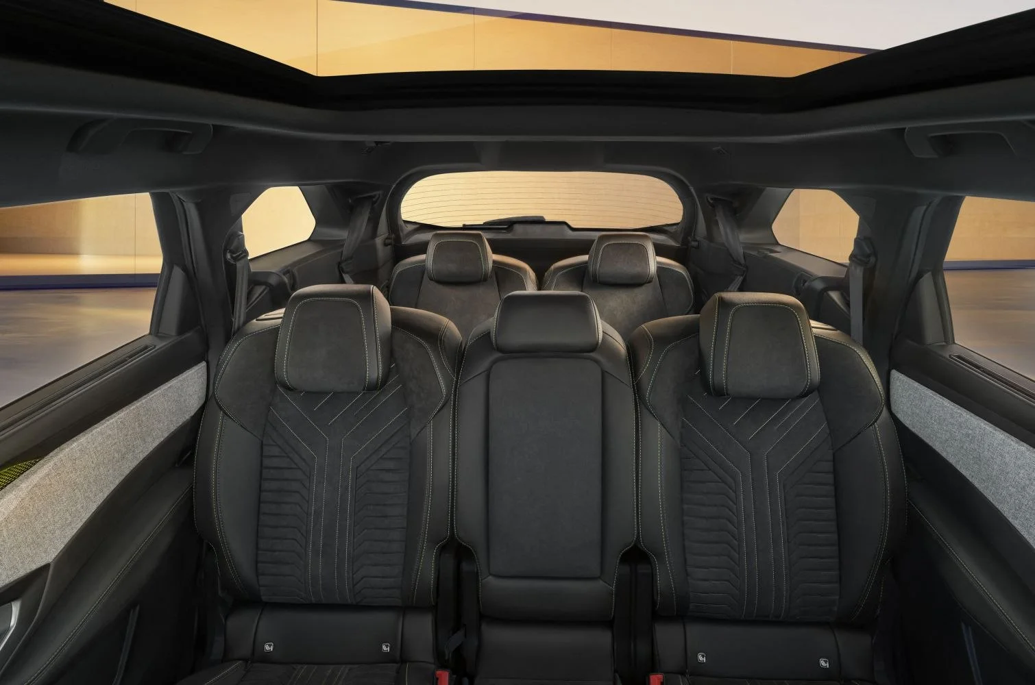 Peugeot 5008 1.2 (136 Hp) Mild Hybrid e-DCS2024 - 2025 thumbnail 11