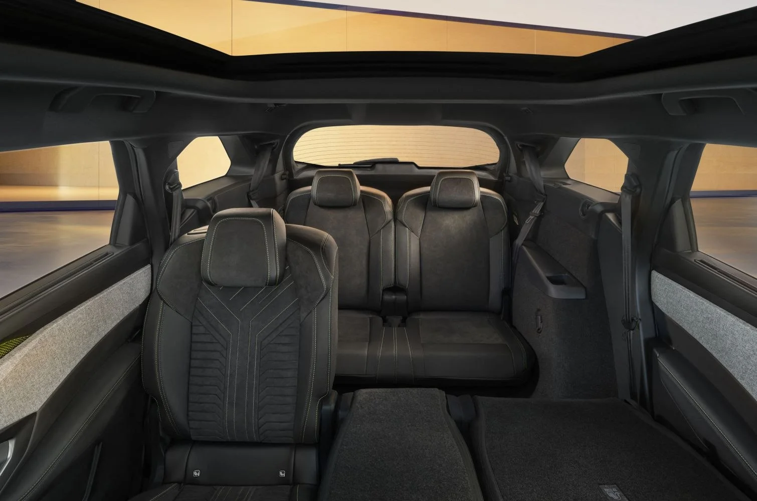 Peugeot 5008 1.2 (136 Hp) Mild Hybrid e-DCS2024 - 2025 thumbnail 13