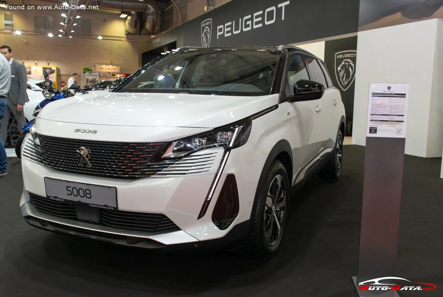 Peugeot 5008 1.2 (136 Hp) Hybrid e-DCS62023 - 2024 thumbnail 11