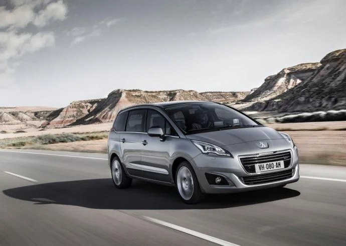 Peugeot 5008 Peugeot 5008 I (Phase II, 2013)