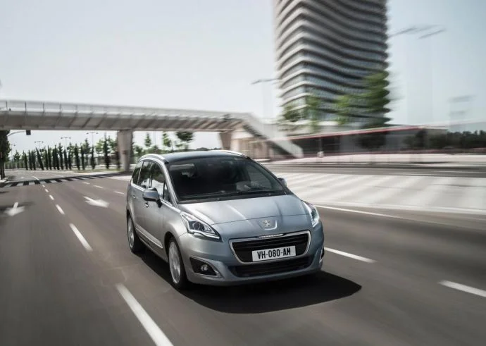 Peugeot 5008 1.2 PureTech (130 Hp)2014 - 2017 thumbnail 7