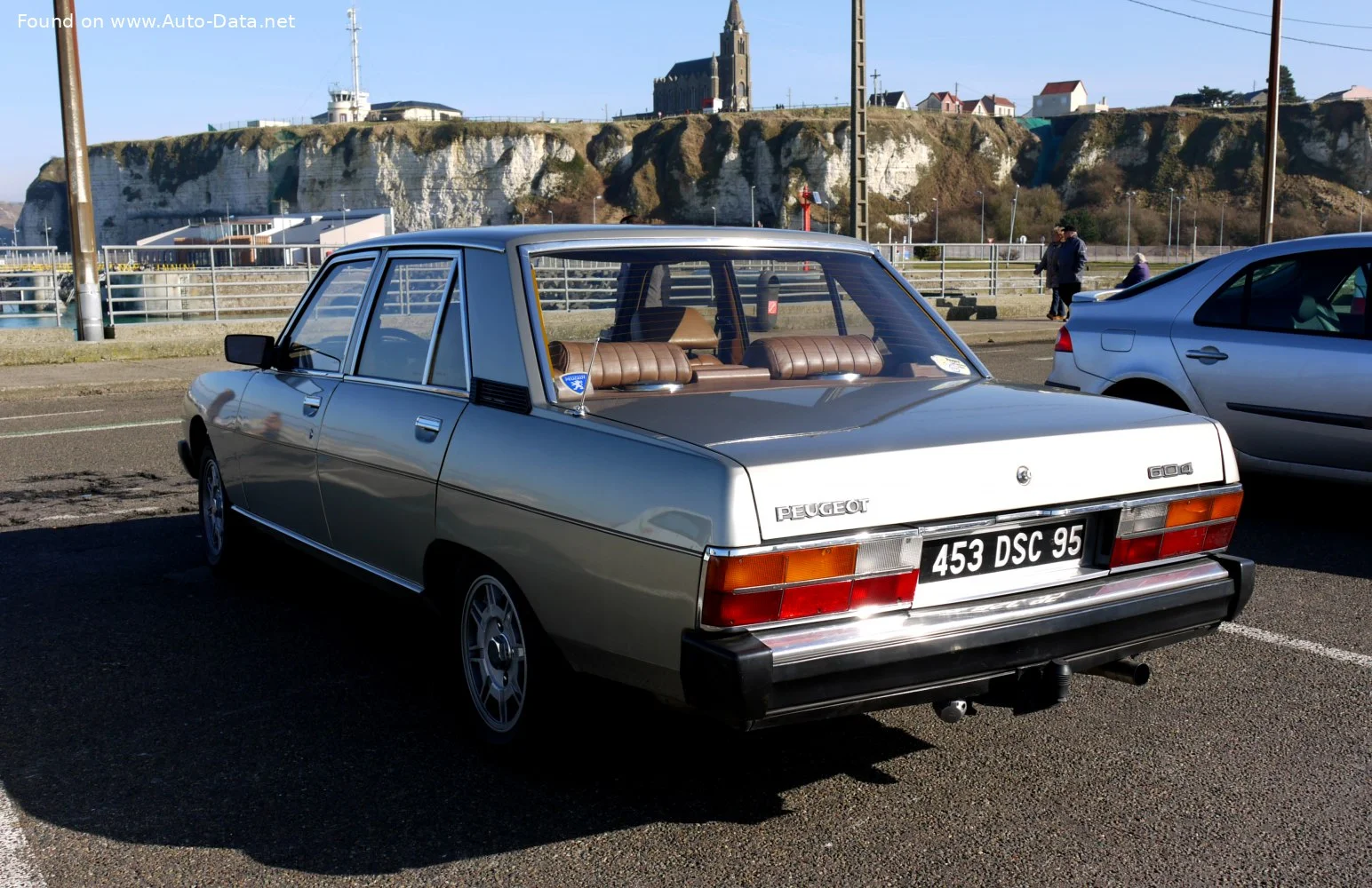 Peugeot 604 2.3 TD (80 Hp)1979 - 1983 thumbnail 4