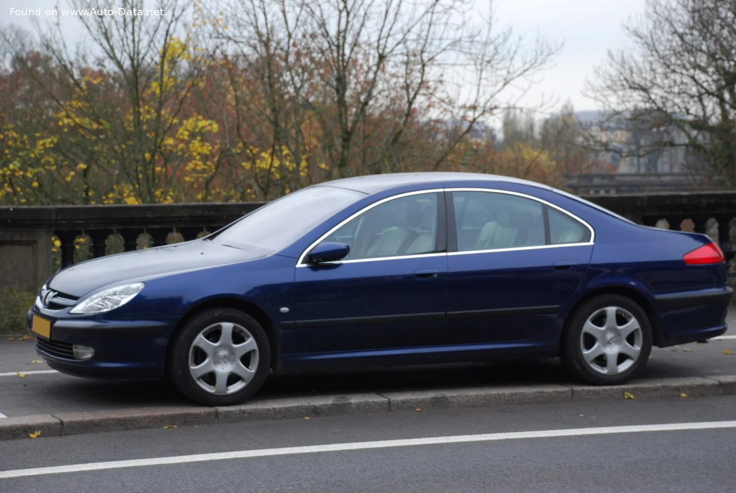 Peugeot 607 2.2 16V (158 Hp)1999 - 2004 thumbnail 2
