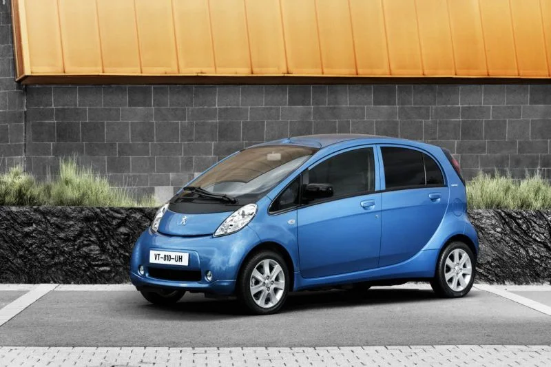 Peugeot iOn modeli