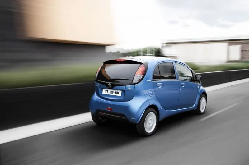 Peugeot iOn 14.5 kWh (67 Hp)2013 - 2020 thumbnail 2