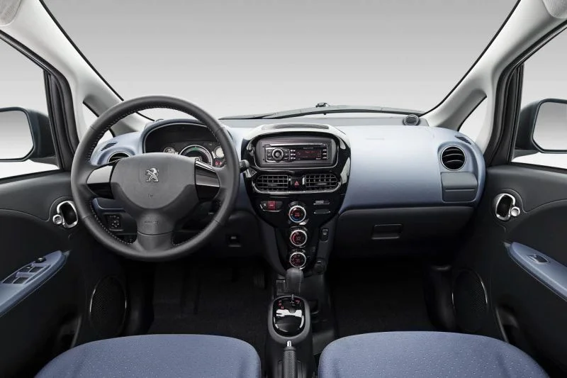 Peugeot iOn 14.5 kWh (67 Hp)2013 - 2020 thumbnail 3