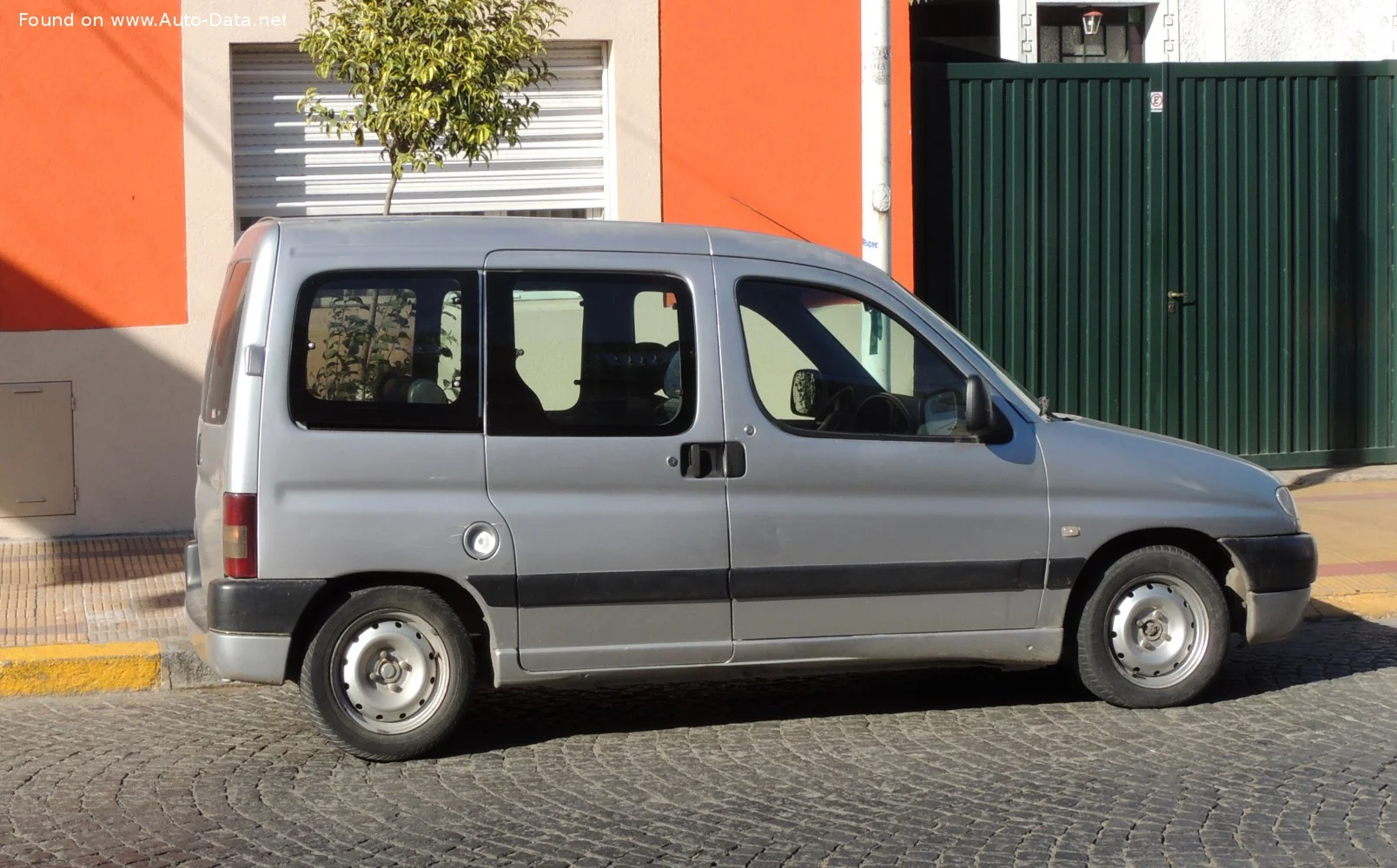 Peugeot Partner 1.4 (75 Hp)1996 - 2002 thumbnail 2
