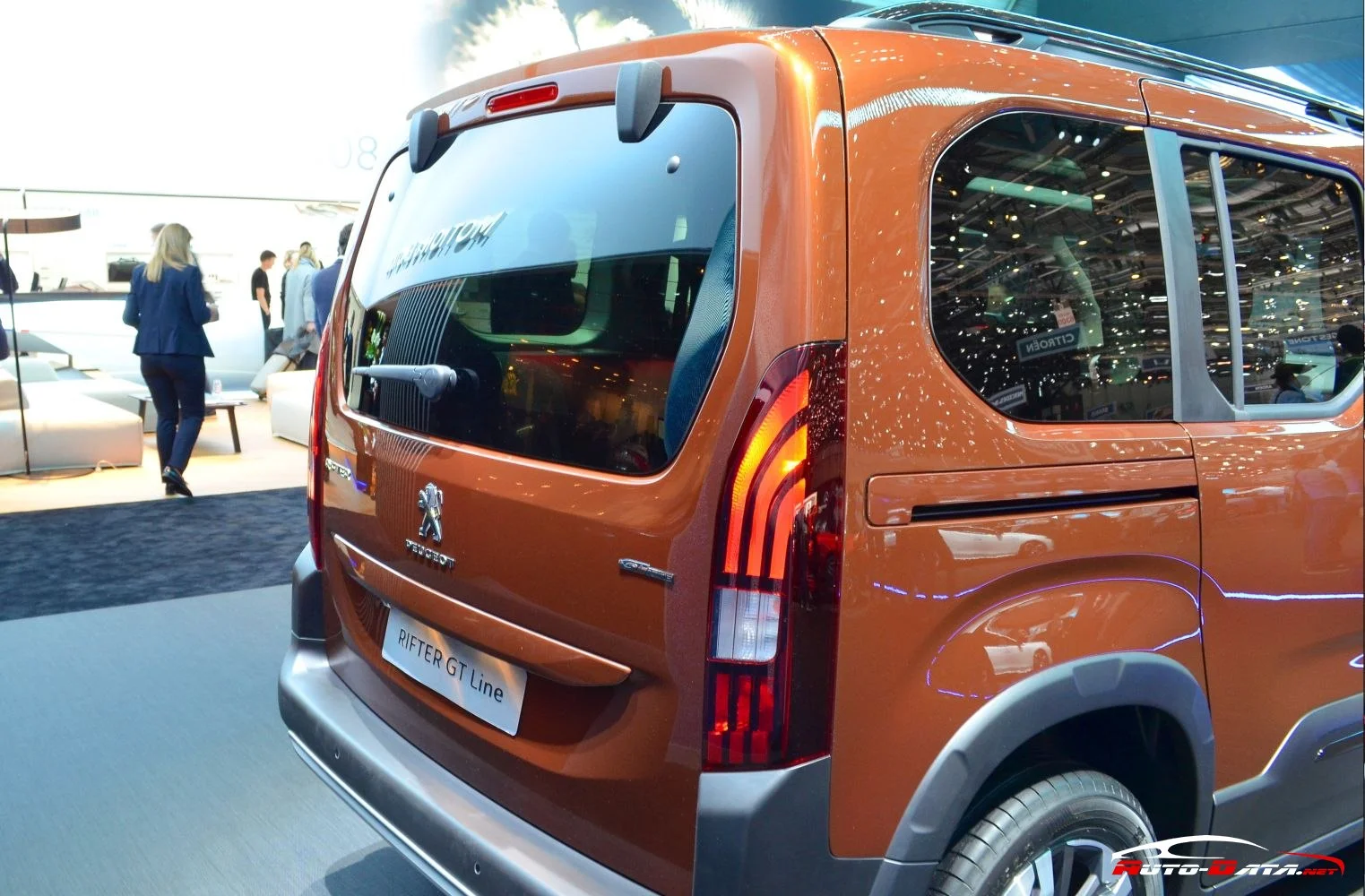 Peugeot Rifter 1.2 PureTech (110 Hp)2019 - 2024 thumbnail 5