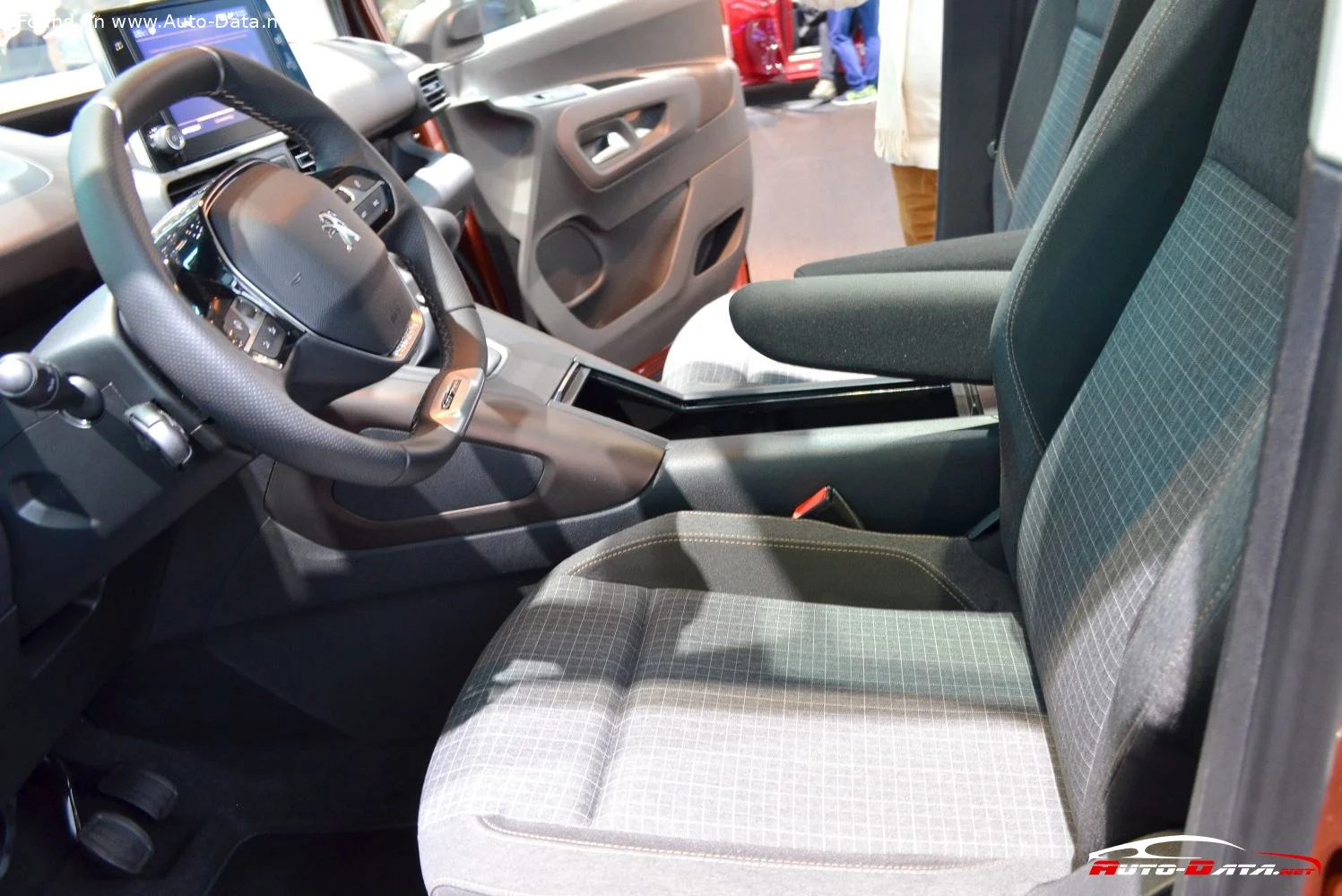 Peugeot Rifter 1.2 PureTech (110 Hp)2019 - 2024 thumbnail 6