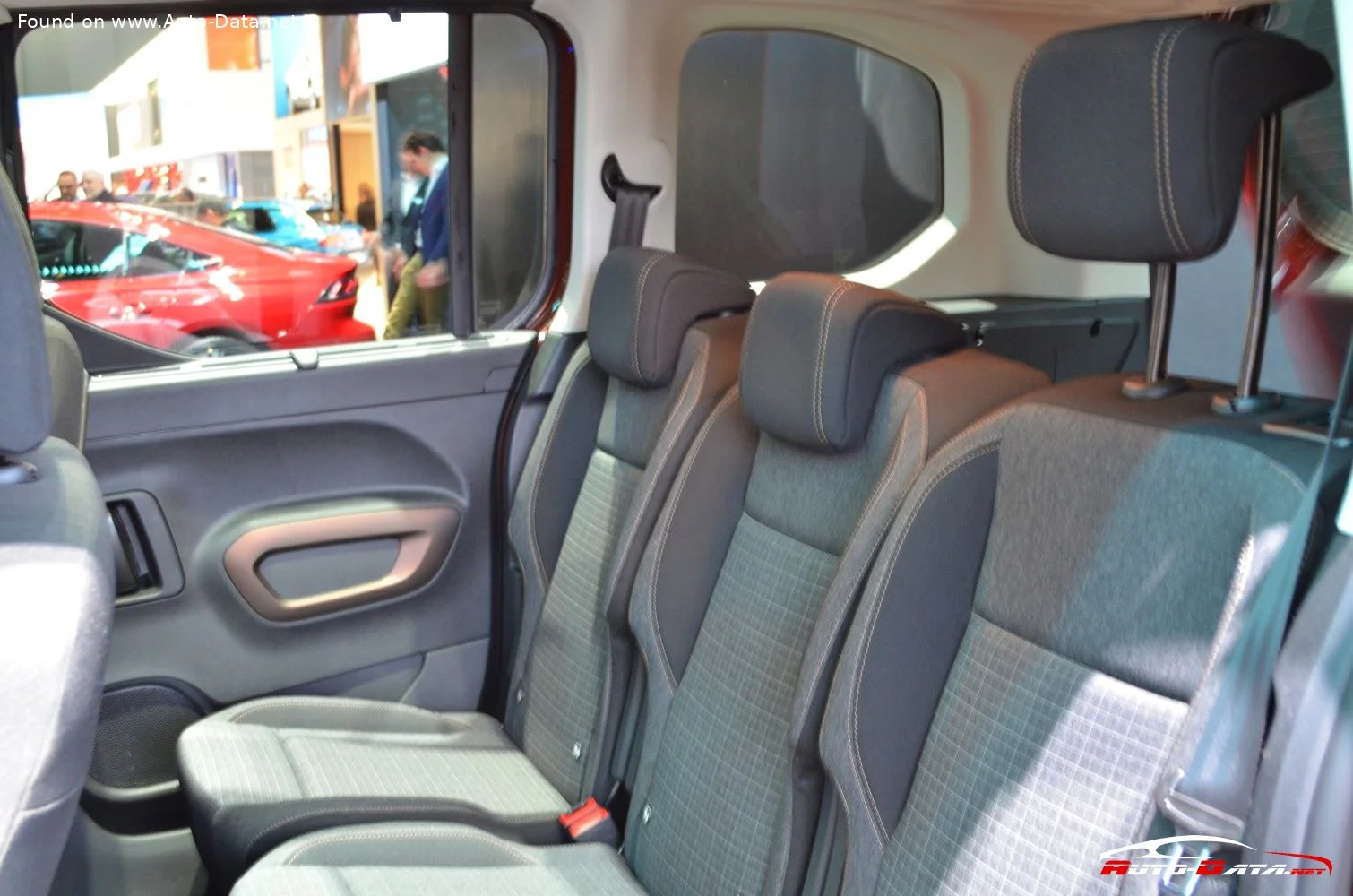 Peugeot Rifter 1.2 PureTech (110 Hp)2019 - 2024 thumbnail 8