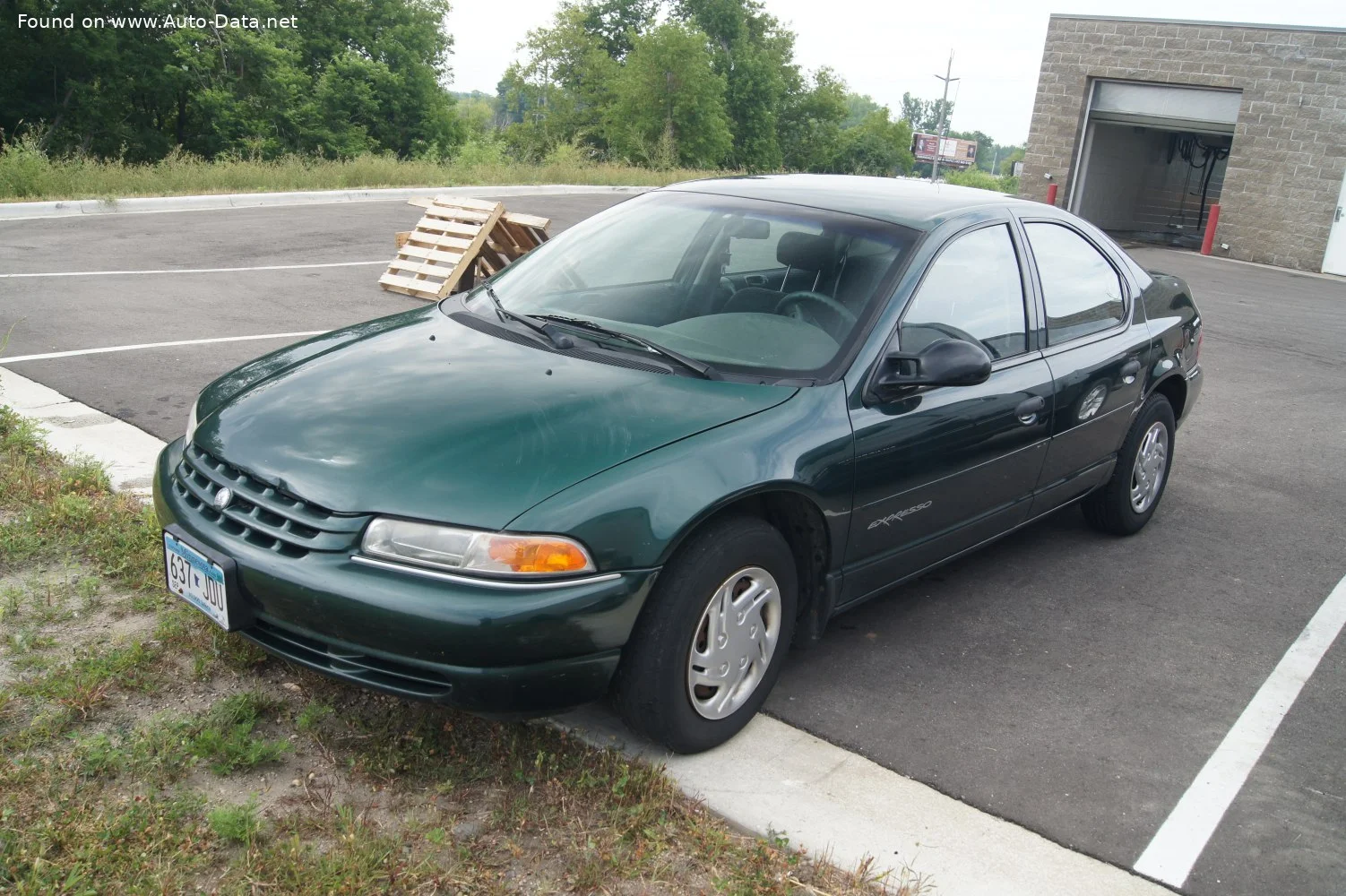 Plymouth Breeze 2.0 16V (132 Hp)1995 - 2000 - 1