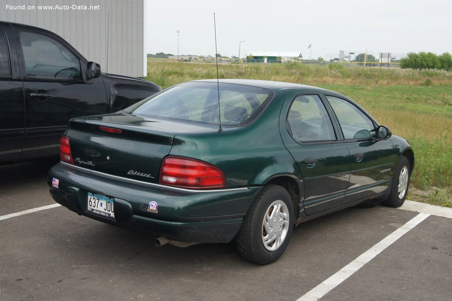 Plymouth Breeze 2.0 16V (132 Hp)1995 - 2000 thumbnail 3
