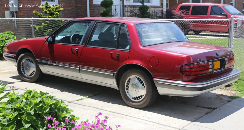 Pontiac Bonneville 3.8 i V6 (167 Hp)1986 - 1991 thumbnail 2
