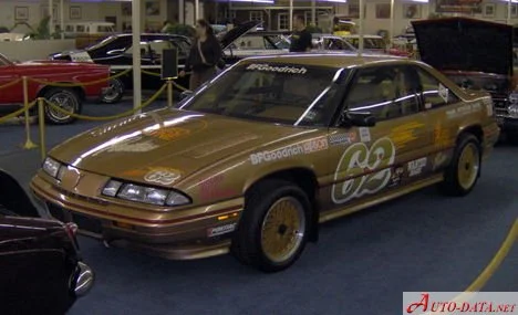 Pontiac Grand Prix Pontiac Grand Prix V (W) thumbnail 4