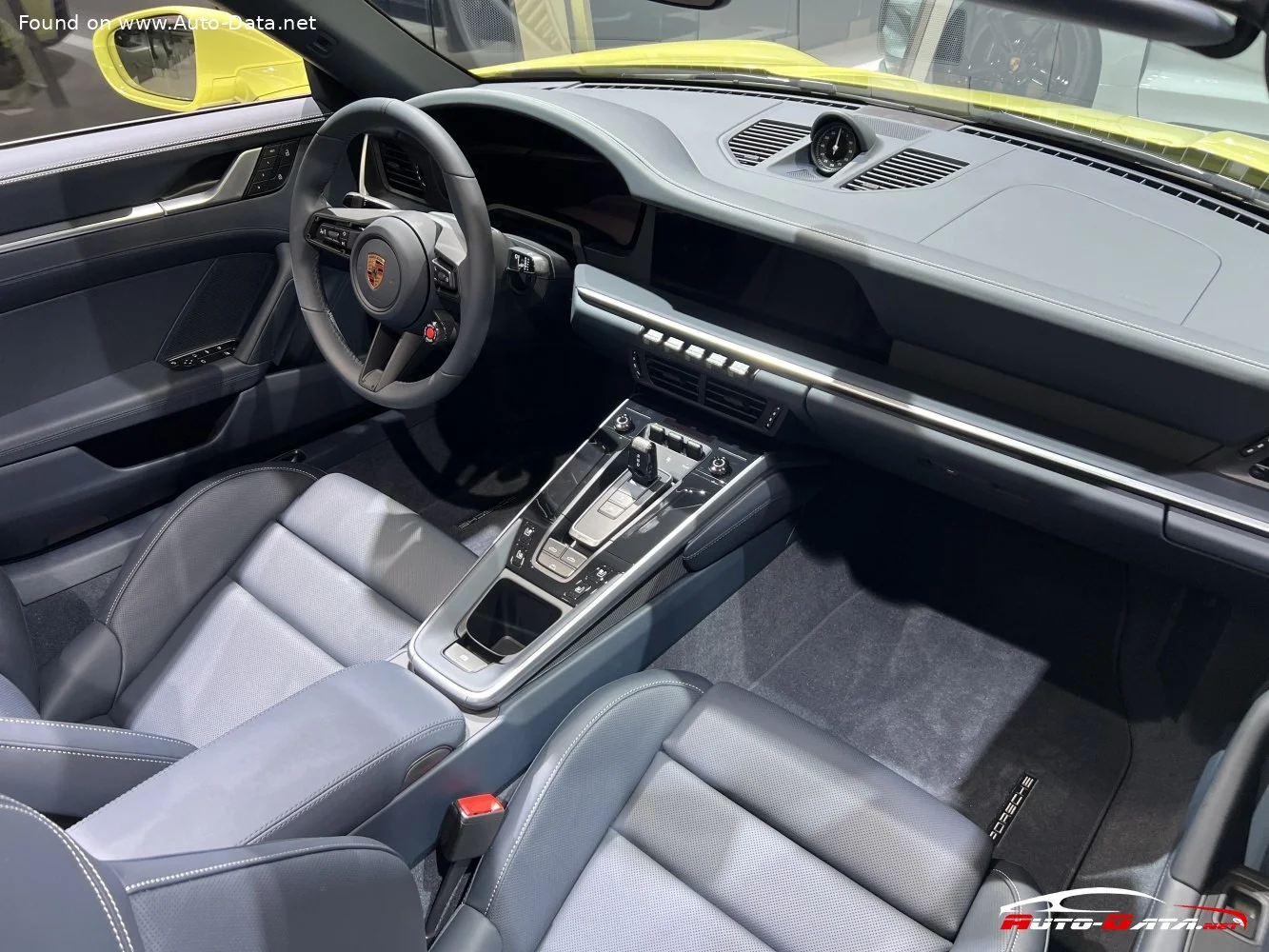 Porsche 911 Carrera 3.0 (394 Hp) PDK2024 - thumbnail 10