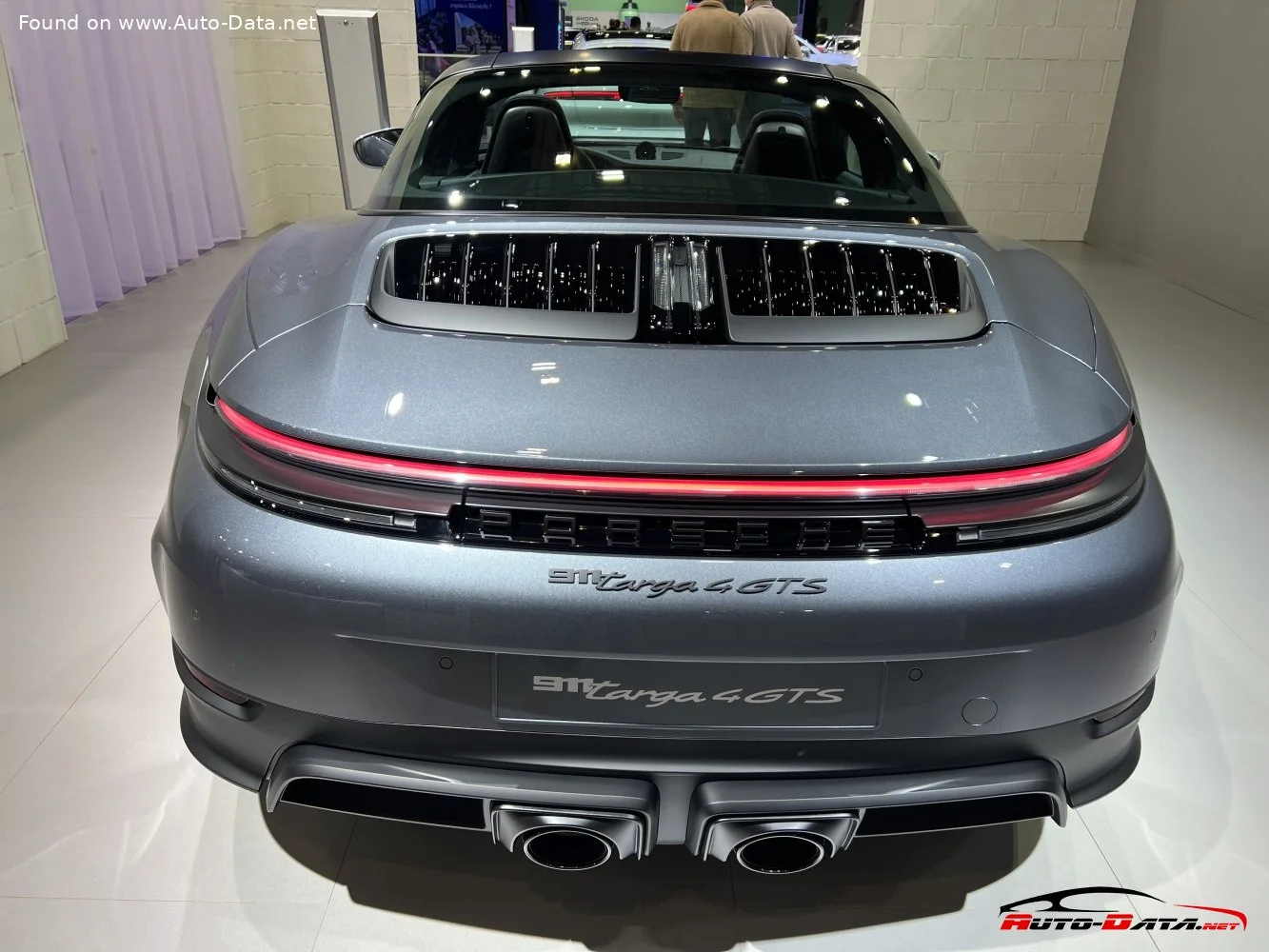 Porsche 911 4 GTS 3.6 (541 Hp) T-Hybrid PDK2024 - thumbnail 9