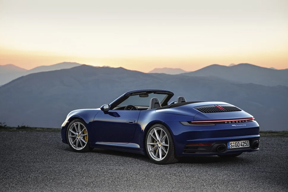 Porsche 911 Carrera 3.0 (385 Hp) PDK2019 - 2024 thumbnail 2