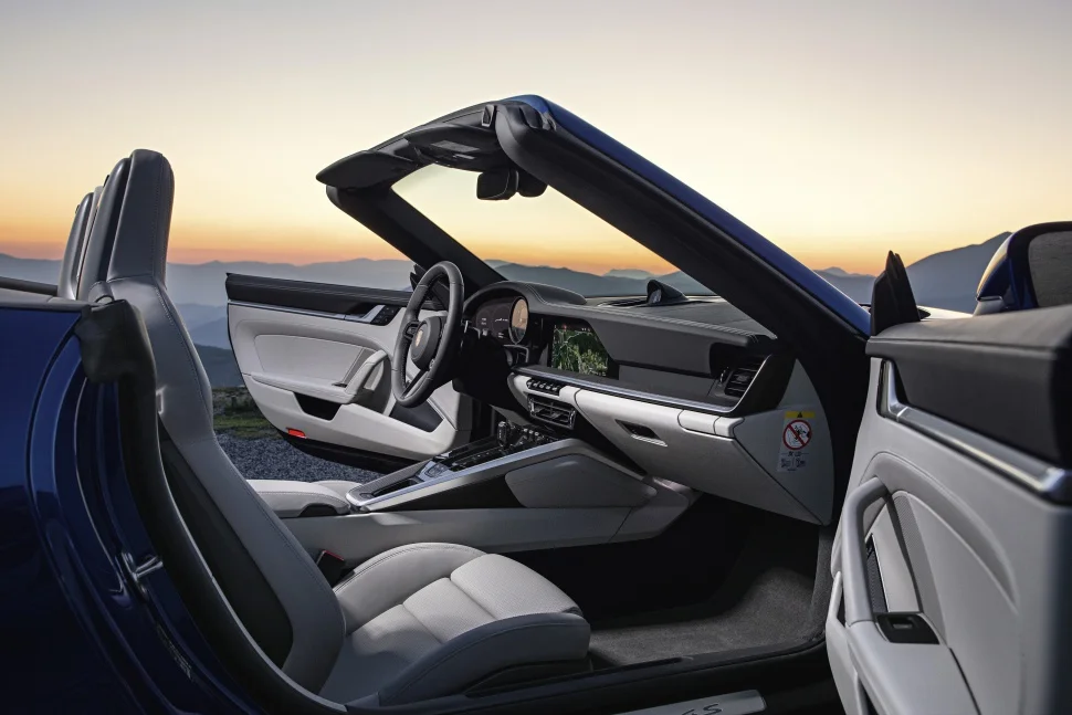 Porsche 911 Carrera 3.0 (385 Hp) PDK2019 - 2024 thumbnail 4