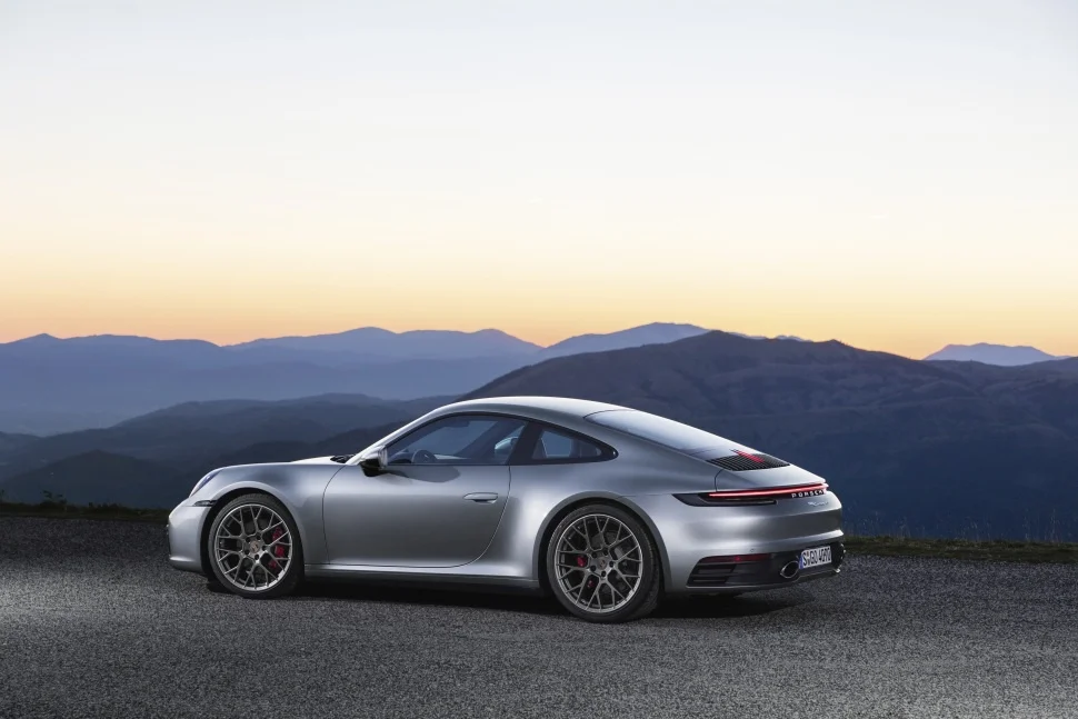 Porsche 911 Carrera 3.0 (385 Hp) PDK2019 - 2024 thumbnail 4