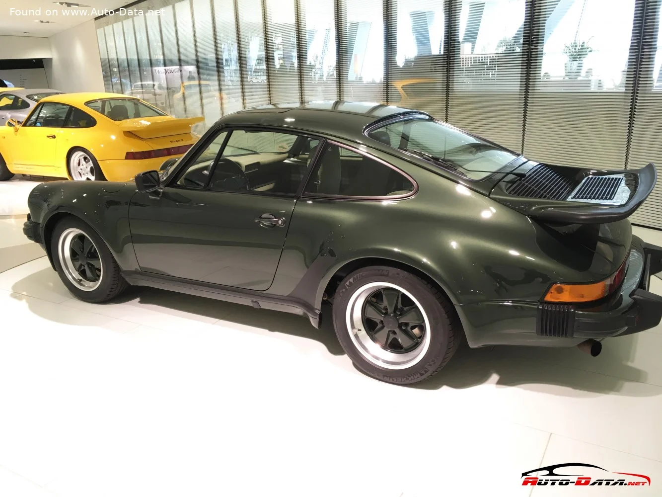 Porsche 911 3.0 Turbo (260 Hp)1975 - 1977 thumbnail 2
