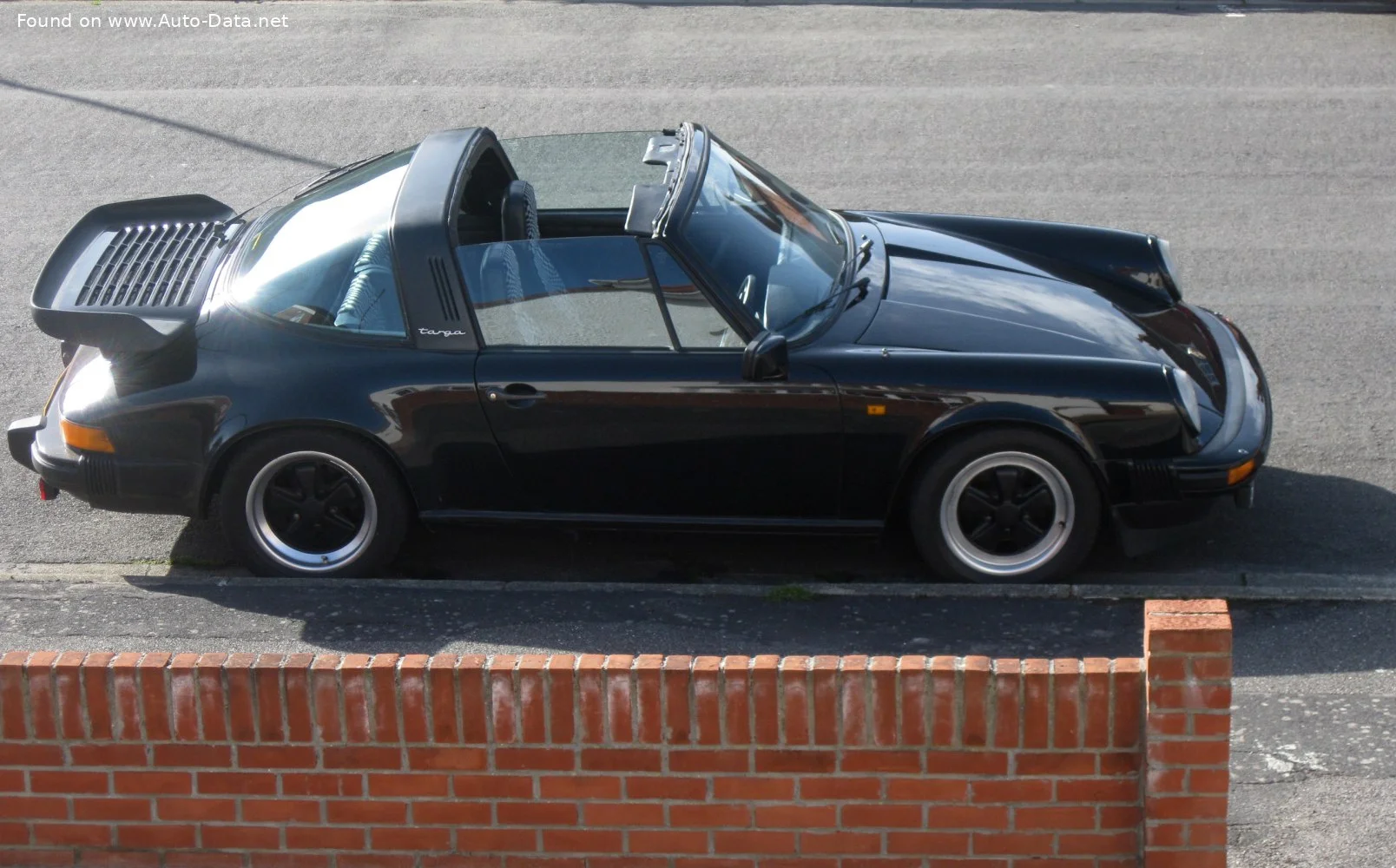 Porsche 911 2.7 (150 Hp)1973 - 1975 thumbnail 6