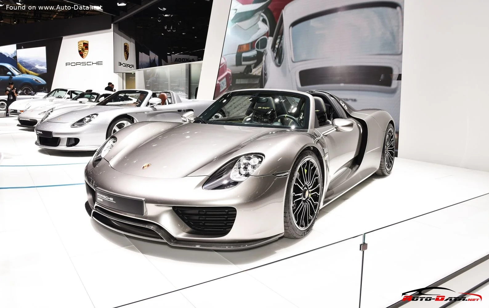 Porsche 918 4.6 V8 (887 Hp) Hybrid PDK2013 - 2015 thumbnail 3