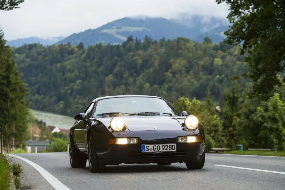 Porsche 928 4.5 V8 (219 Hp)1977 - 1995 - 1